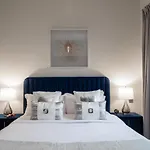 Durrani Homes - Glam Living Besides Dubai Mall- 2Br With Study Third Room Converted